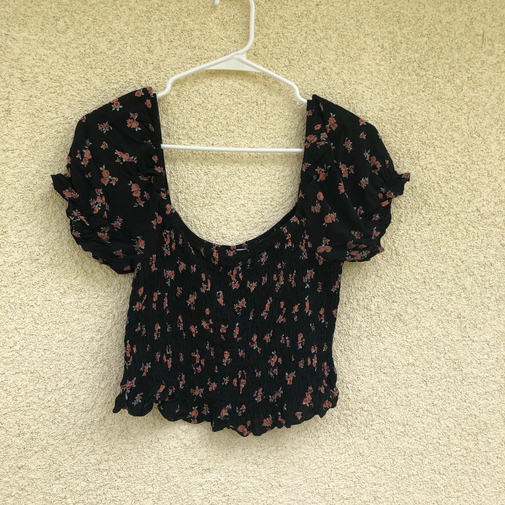 TILLYS Sky and Sparrow floral and black crop top